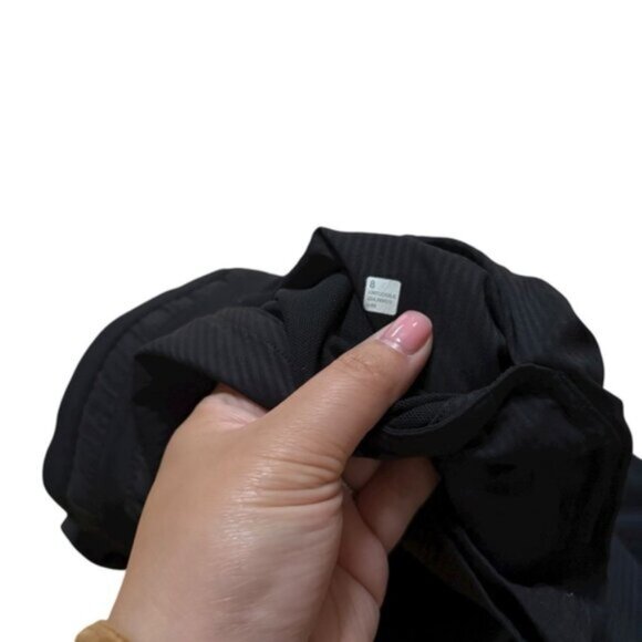 Lululemon Dance Studio High Rise Shorts 3.5" Black Size 8 - Picture 3 of 5